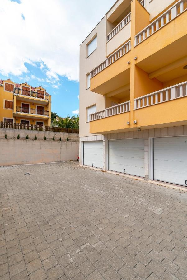 Apartment Angela Trogir Exterior photo