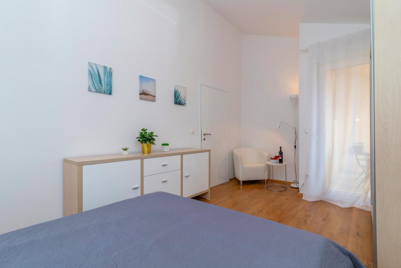 Apartment Angela Trogir Exterior photo